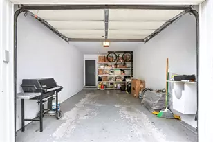 189 Laurel Ave, Providence, RI 02906 - Photo 39