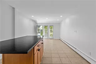 189 Laurel Ave, Providence, RI 02906 - Photo 19