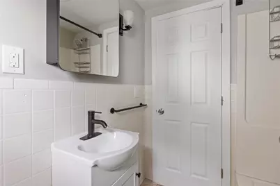 21 Donnelly Street, East Providence, RI 02914 - Photo 15