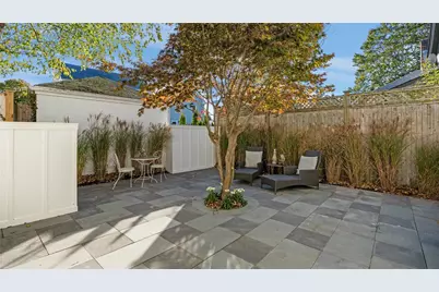 39 Connection Street, Newport, RI 02840 - Photo 9