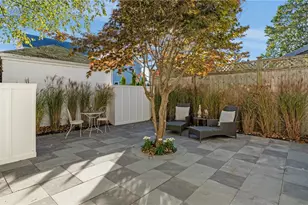 39 Connection St, Newport, RI 02840 - Photo 9