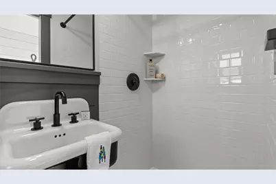 39 Connection Street, Newport, RI 02840 - Photo 21