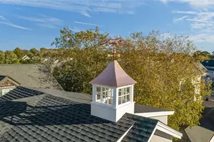 39 Connection St, Newport, RI 02840 - Photo 3