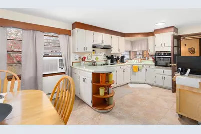 19 Cedarcrest Drive, Preston, CT 06365 - Photo 9