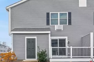 200 Post Rd, Warwick, RI 02888 - Photo 3