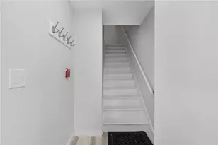 458 Thames St, Newport, RI 02840 - Photo 35