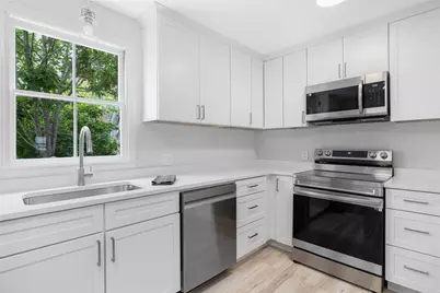 458 Thames Street #B, Newport, RI 02840 - Photo 5