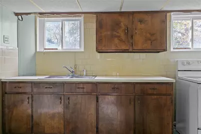 75 Montgomery Street, Tiverton, RI 02878 - Photo 47