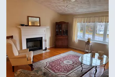 2 Fairlawn Way, Lincoln, RI 02865 - Photo 3