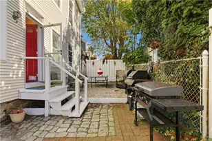 13 Holland St, Newport, RI 02840 - Photo 27