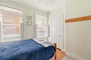 13 Holland St, Newport, RI 02840 - Photo 23
