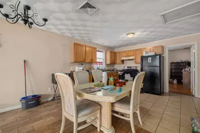 353 Manton Avenue, Providence, RI 02909 - Photo 5