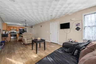 353 Manton Ave, Providence, RI 02909 - Photo 3