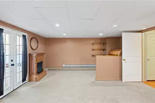 11 College Hill Rd, Warwick, RI 02886 - Photo 25