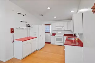 11 College Hill Rd, Warwick, RI 02886 - Photo 13