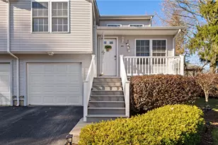11 College Hill Rd, Warwick, RI 02886 - Photo 3