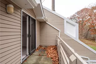37 Lawton Brook Ln, Portsmouth, RI 02871 - Photo 17