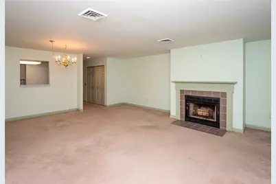 37 Lawton Brook Lane, Portsmouth, RI 02871 - Photo 7