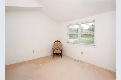 37 Lawton Brook Lane, Portsmouth, RI 02871 - Photo 9