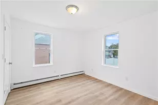 193 Harrison St, Pawtucket, RI 02860 - Photo 9