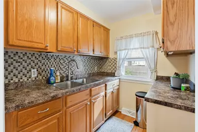 113 Oakland Avenue, Pawtucket, RI 02861 - Photo 11