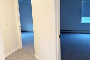 121 Hillwood St, Cranston, RI 02920 - Photo 9