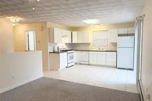 121 Hillwood St, Cranston, RI 02920 - Photo 5