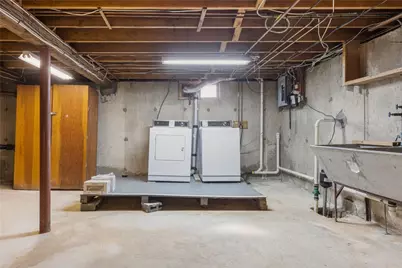 118 Wolcott Avenue, Middletown, RI 02842 - Photo 29