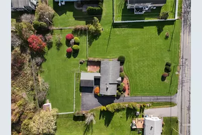 118 Wolcott Avenue, Middletown, RI 02842 - Photo 3