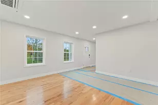 170 Schuyler St, East Providence, RI 02914 - Photo 17