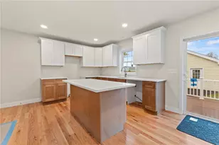 170 Schuyler St, East Providence, RI 02914 - Photo 5