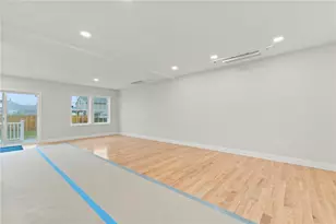 170 Schuyler St, East Providence, RI 02914 - Photo 15