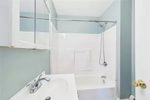 136 Almy St, Providence, RI 02909 - Photo 7