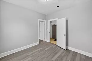 160 Magnolia St, Providence, RI 02909 - Photo 17