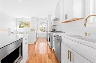 91 Houston Ave, Newport, RI 02840 - Photo 5