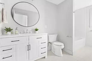 91 Houston Ave, Newport, RI 02840 - Photo 19