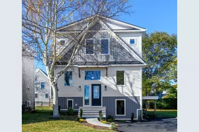 91 Houston Avenue, Newport, RI 02840 - Photo 1