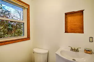 64 Peacedale Rd, Cumberland, RI 02864 - Photo 31