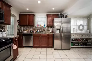 45 Tappan St, Providence, RI 02908 - Photo 7