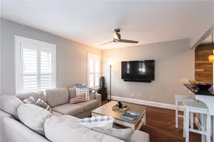 32 Hammond St, Newport, RI 02840 - Photo 9