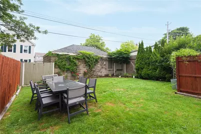 32 Hammond Street, Newport, RI 02840 - Photo 27