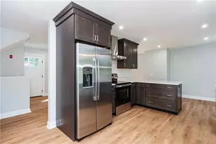 345 Nausauket Rd, Warwick, RI 02886 - Photo 13