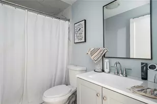 60 Fairlawn Ave, Woonsocket, RI 02895 - Photo 19