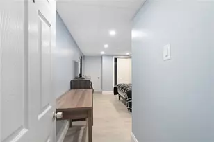 60 Fairlawn Ave, Woonsocket, RI 02895 - Photo 21