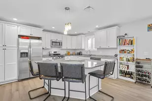 54 Raymond St, East Providence, RI 02914 - Photo 5