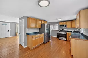 140 Promenade St, Barrington, RI 02806 - Photo 9