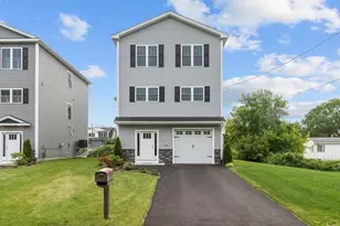 15 Spadina Ave, Warwick, RI 02889 - Photo 3