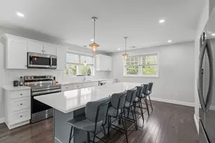 15 Spadina Ave, Warwick, RI 02889 - Photo 11