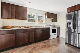 281 Richardson Rd, Coventry, RI 02816 - Photo 7