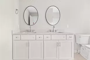 66 Medford St, Warwick, RI 02889 - Photo 17